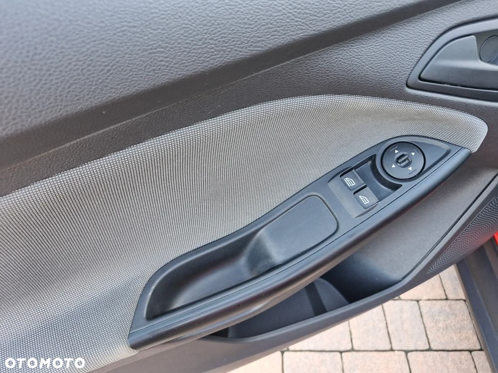 Ford Focus - 16
