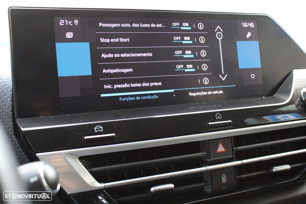 Citroën C4 PureTech 130 Stop&Start EAT8 SHINE - 24