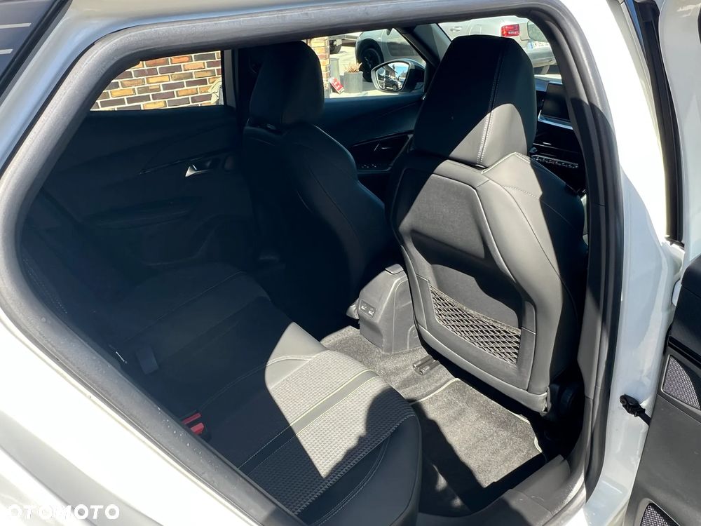 Peugeot 2008 GT Line - 16