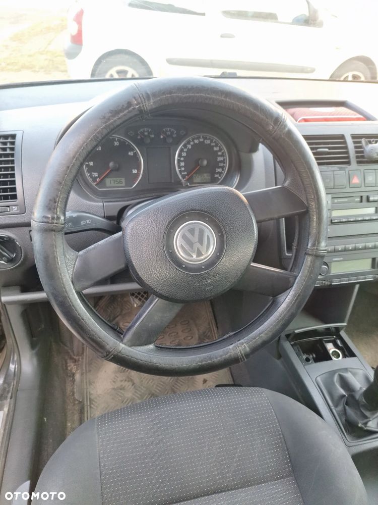 Volkswagen Polo 1.9 TDI - 11