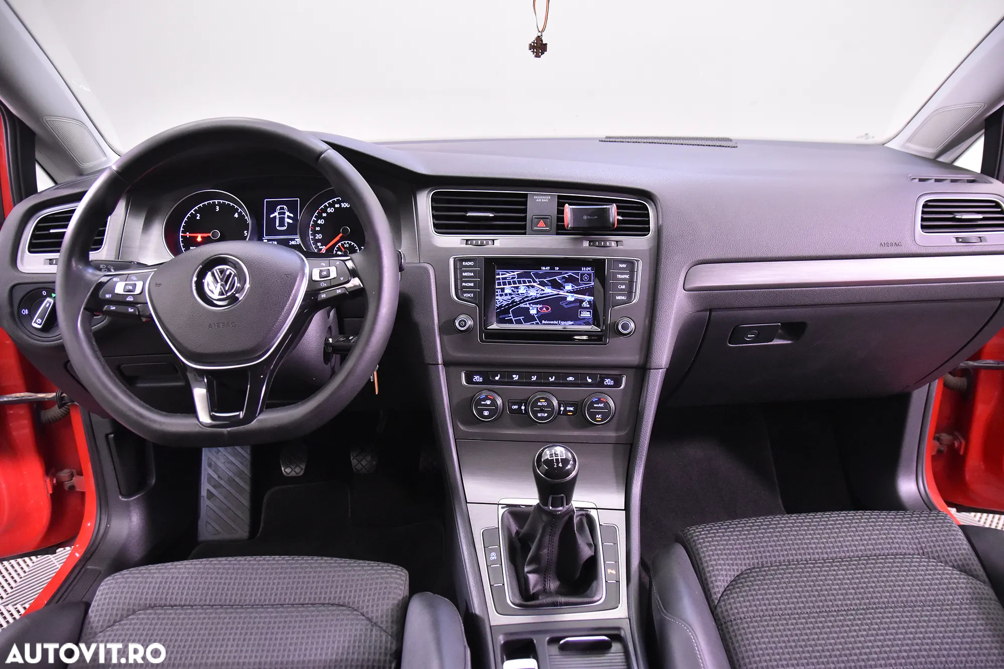 Volkswagen Golf - 9
