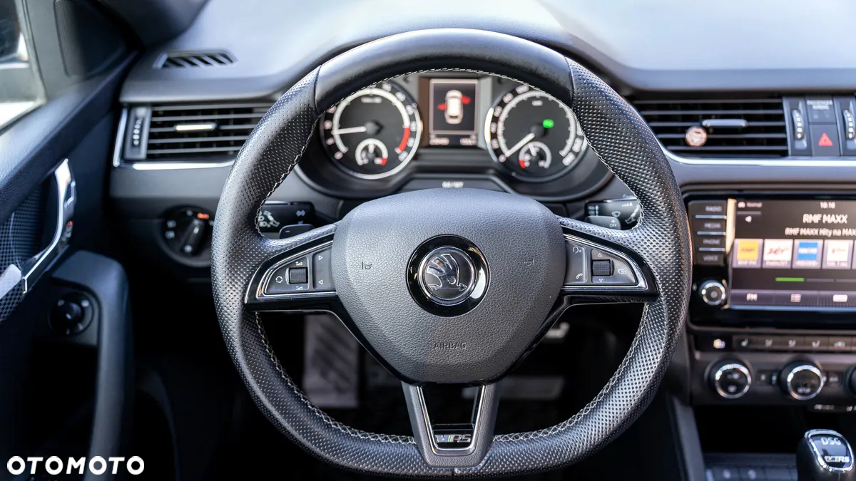 Skoda Octavia 2.0 TDI RS DSG - 22