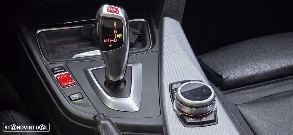 BMW 320 d Auto Pack M - 46