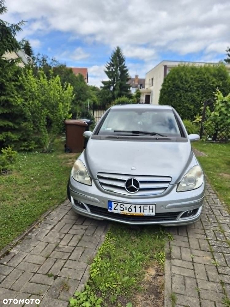 Mercedes-Benz Klasa B 200 CDI - 2