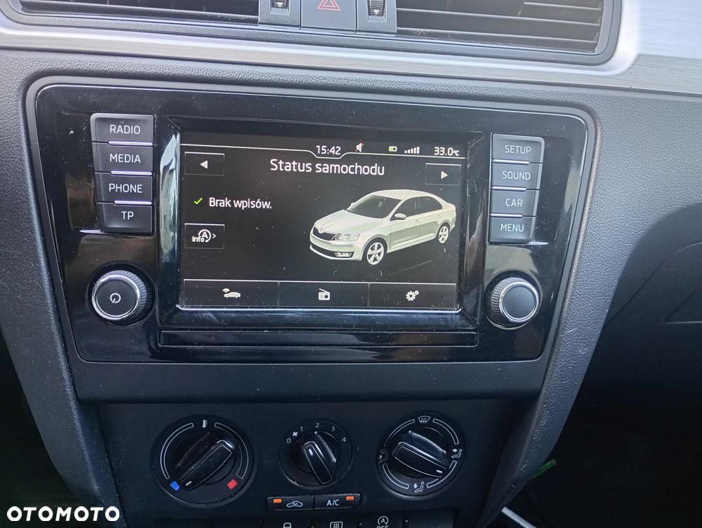 Skoda RAPID 1.2 TSI Ambition - 11