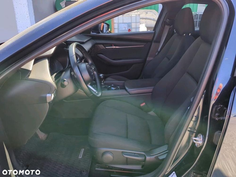 Mazda 3 - 5