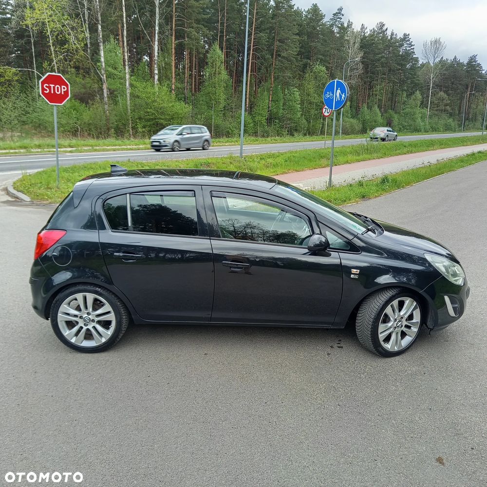 Opel Corsa 1.4 16V 150 Jahre - 2