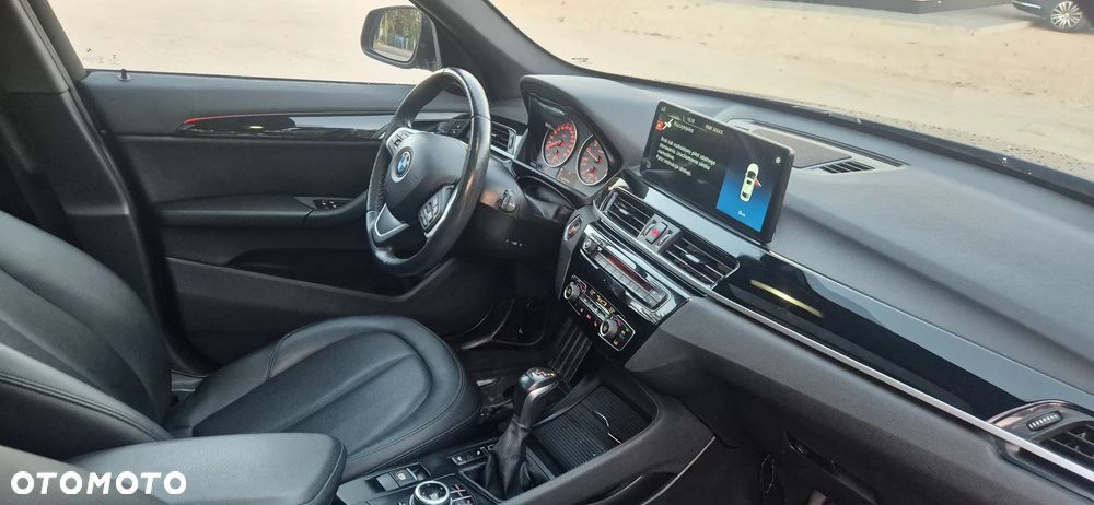 BMW X1 xDrive25i Sport Line sport - 32