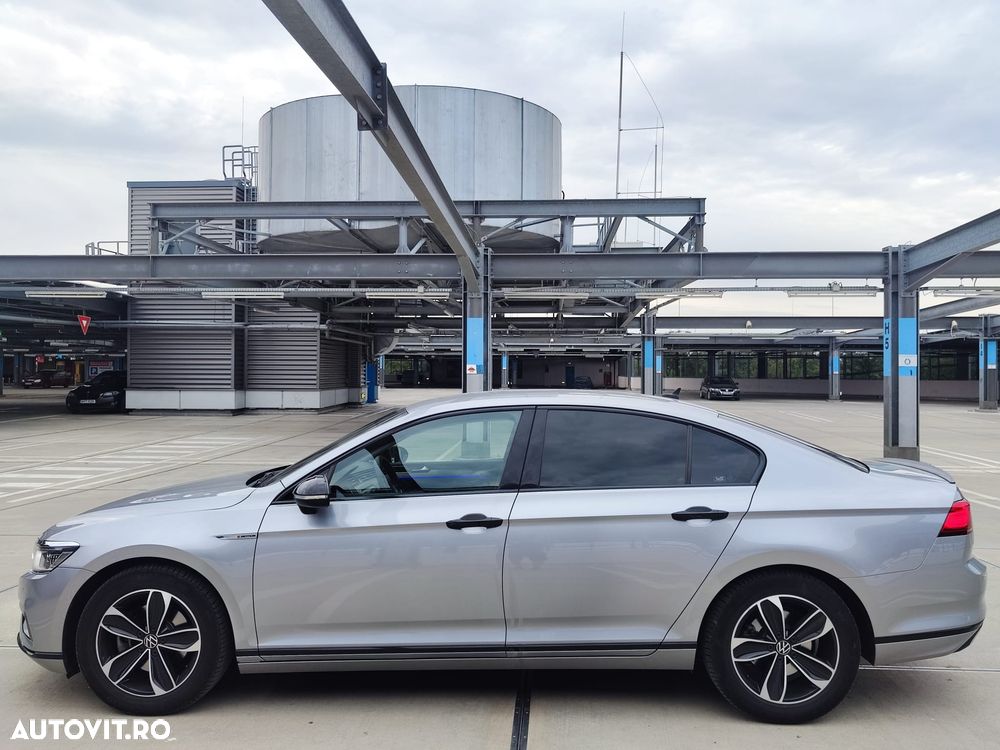 Volkswagen Passat 2.0 TDI DSG 4Mot Highline - 8