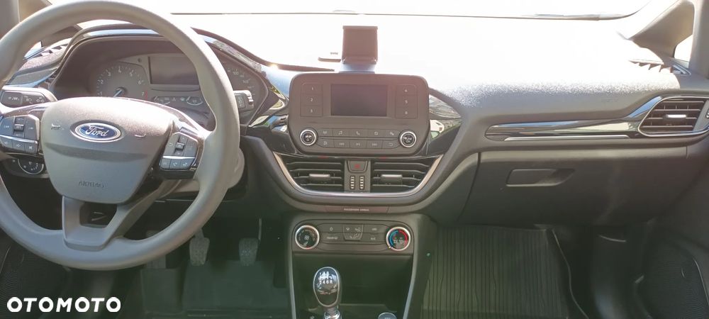 Ford Fiesta - 26