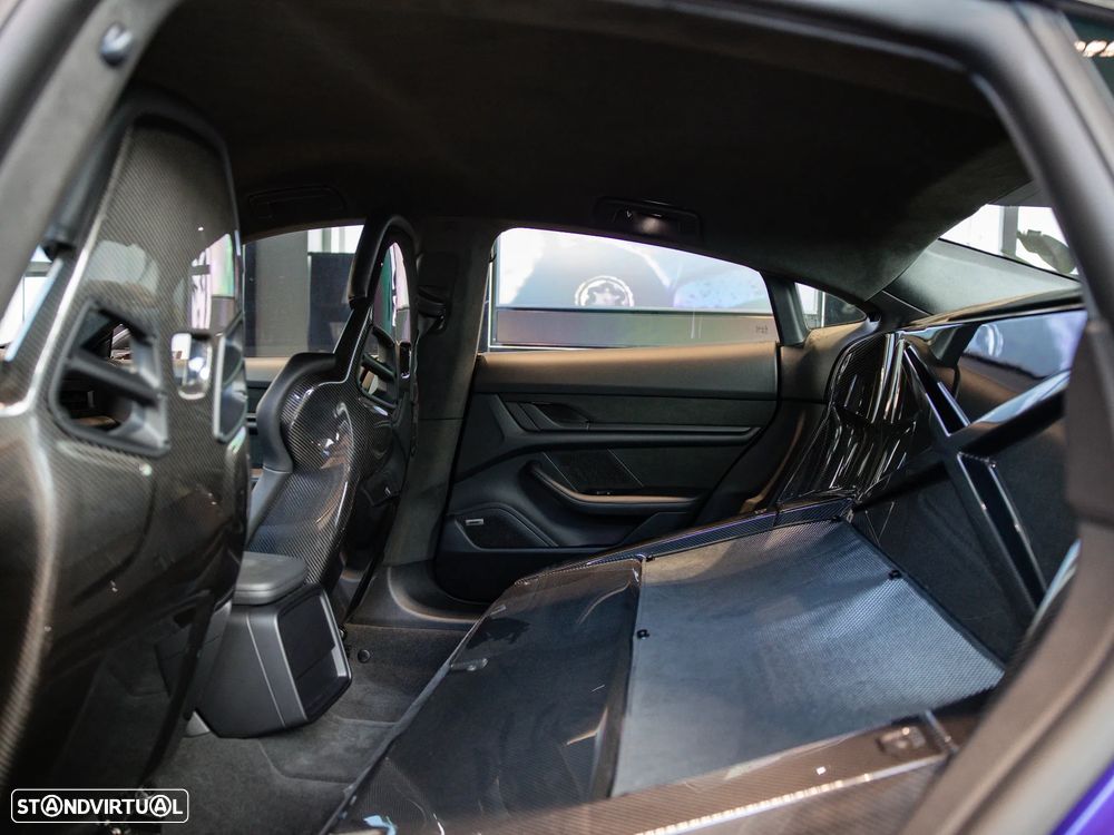 Porsche Taycan Turbo GT Weissach - 38