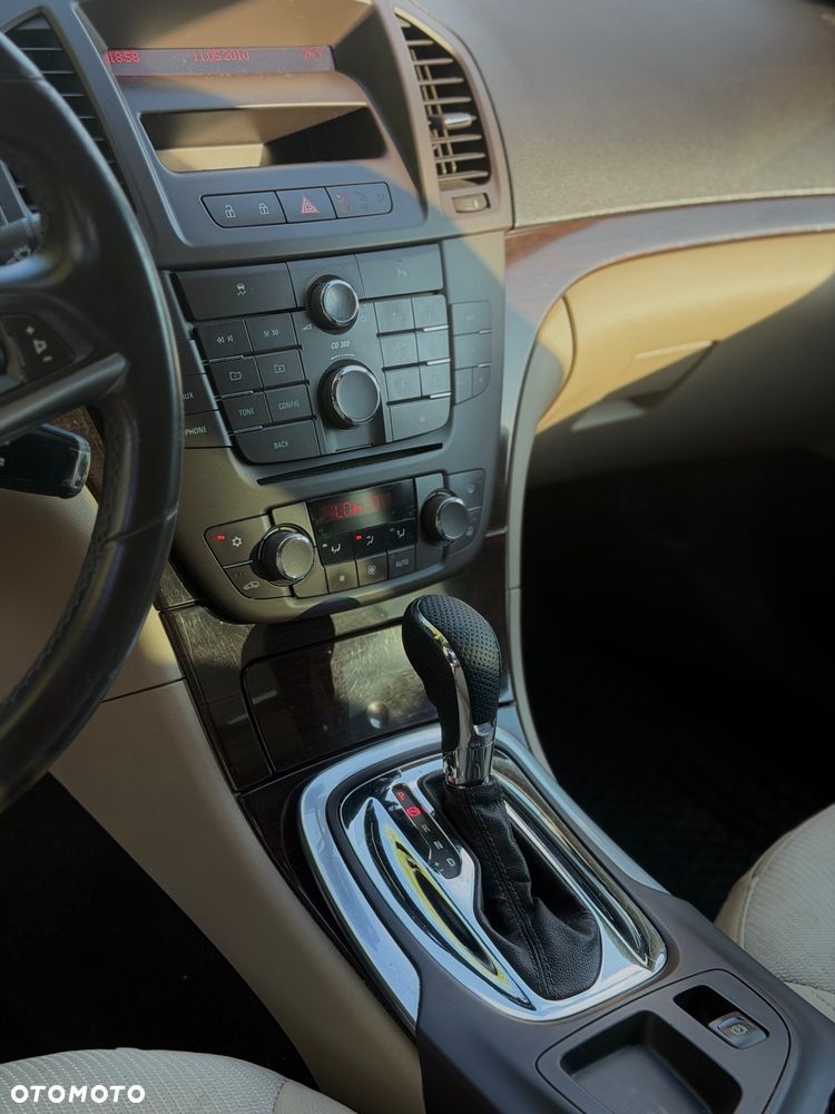 Opel Insignia - 9