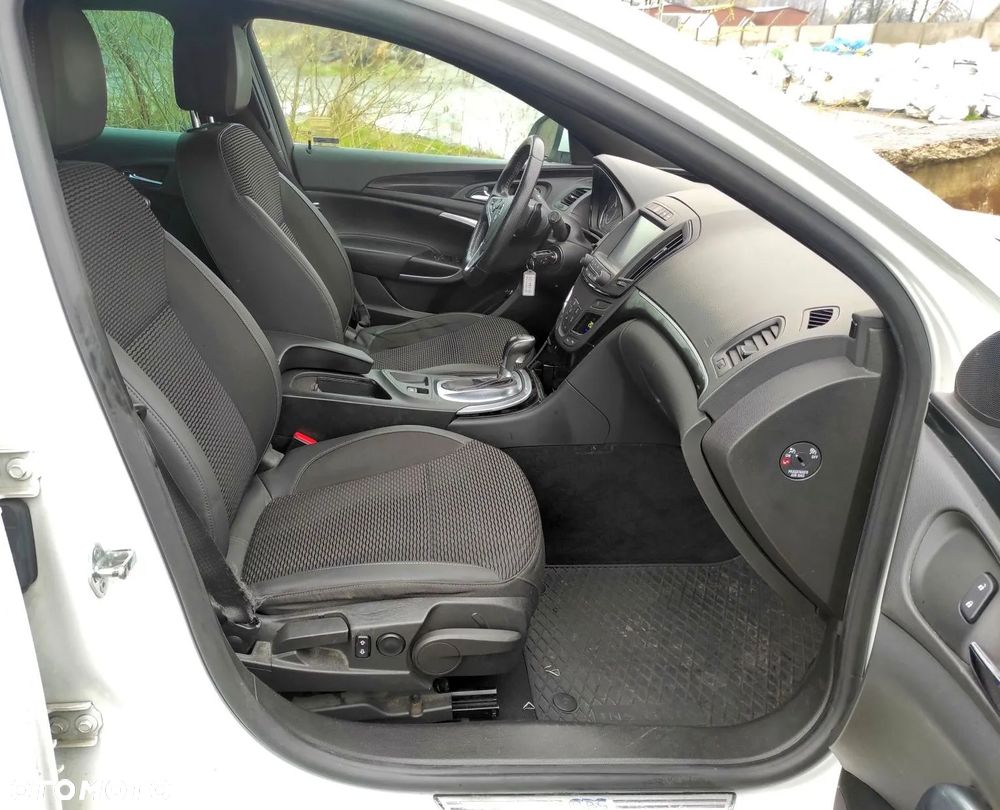 Opel Insignia 2.8 V6 Turbo Sports Tourer 4x4 Automatik OPC - 15