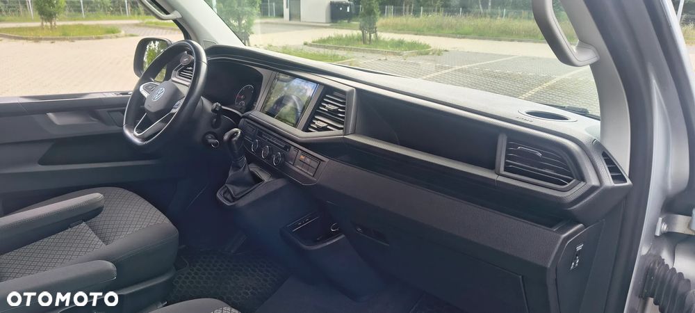 Volkswagen Multivan - 18