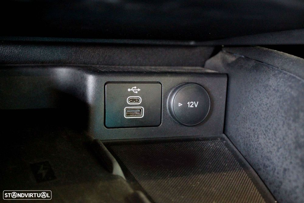 Ford Focus SW 1.5 TDCi EcoBlue ST-Line - 26