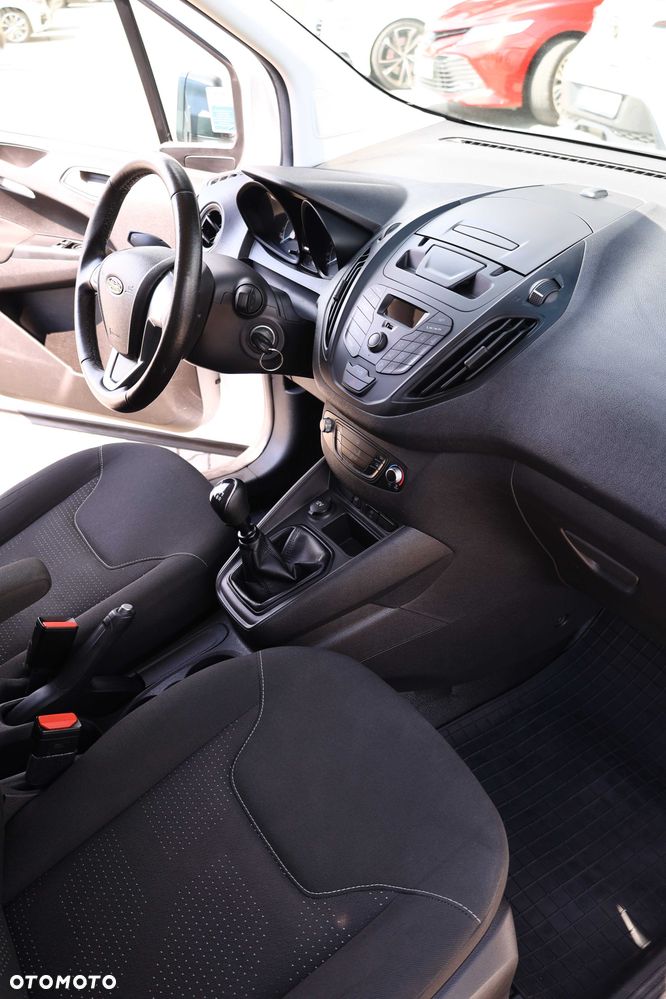 Ford Transit Courier - 7