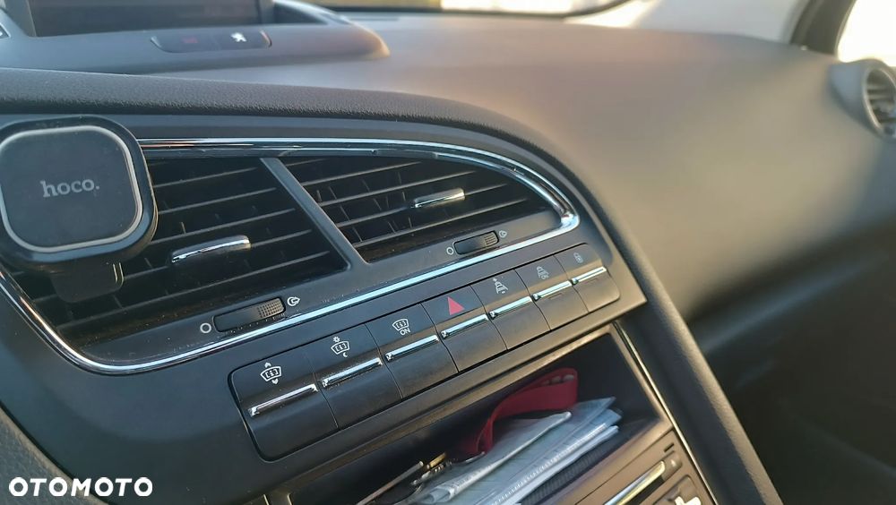 Peugeot 5008 2.0 HDi Business Line 7os - 30