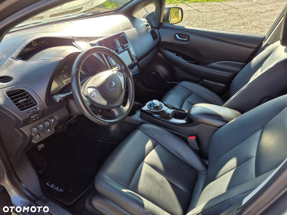 Nissan Leaf 24kWh Tekna - 10