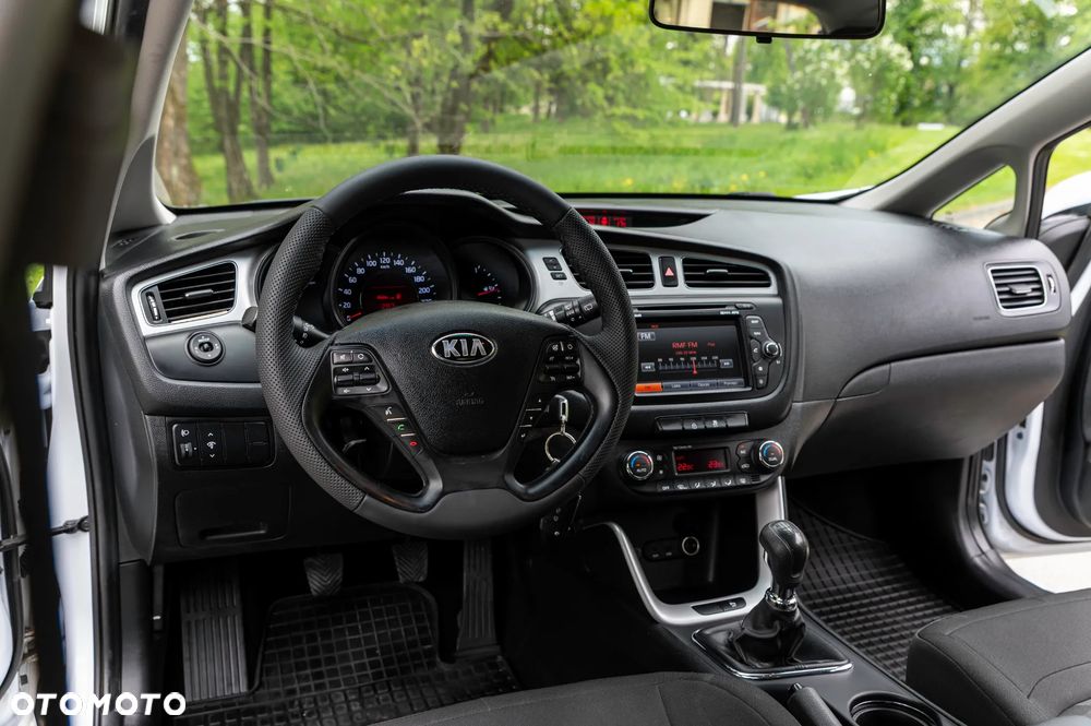 Kia Ceed 1.4 CVVT Vision - 33