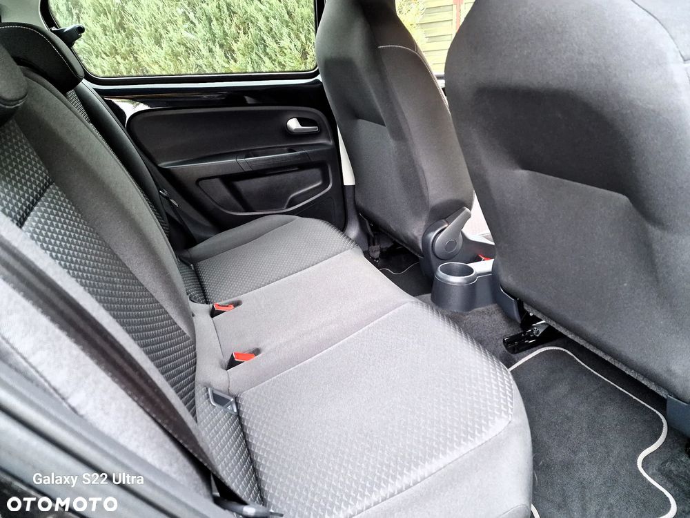 Volkswagen up! e-up - 12