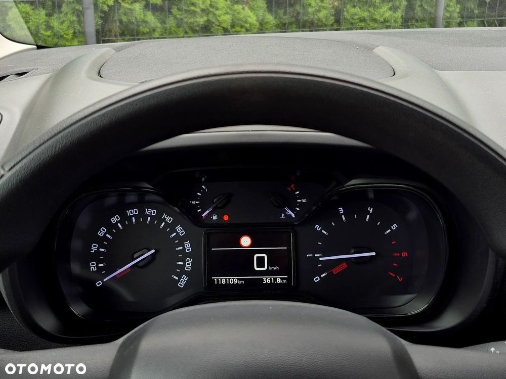 Citroën Berlingo XL 1.5 BlueHDI Shine S&S (7-os.) - 21