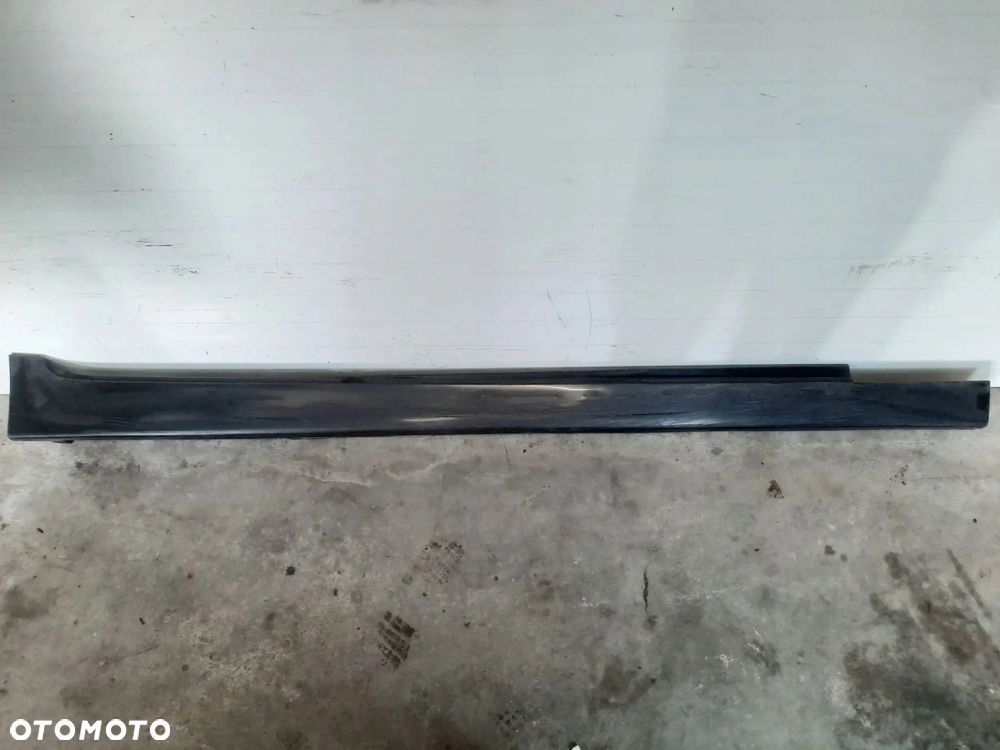PRÓG NAKŁADKA PROGOWA PRAWA LISTWA BMW 5 F10 7184774 457/9 - 1