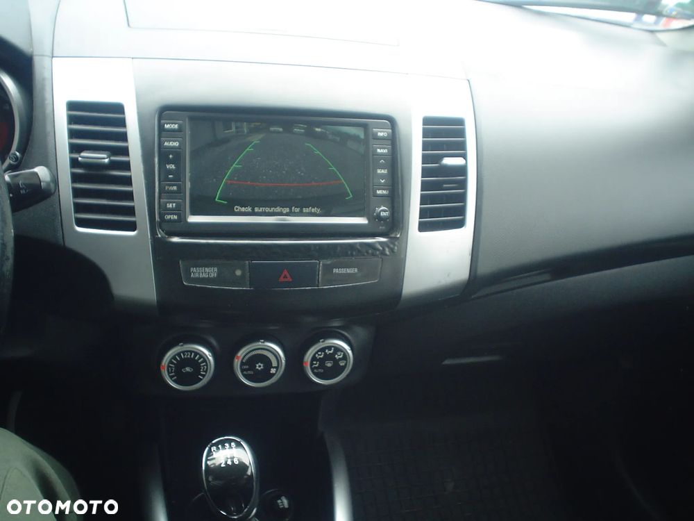 Peugeot 4007 2.2HDi Premium - 10