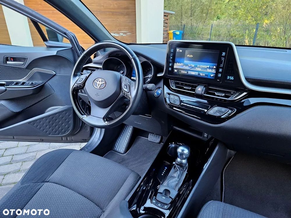 Toyota C-HR Hybrid Team Deutschland - 12