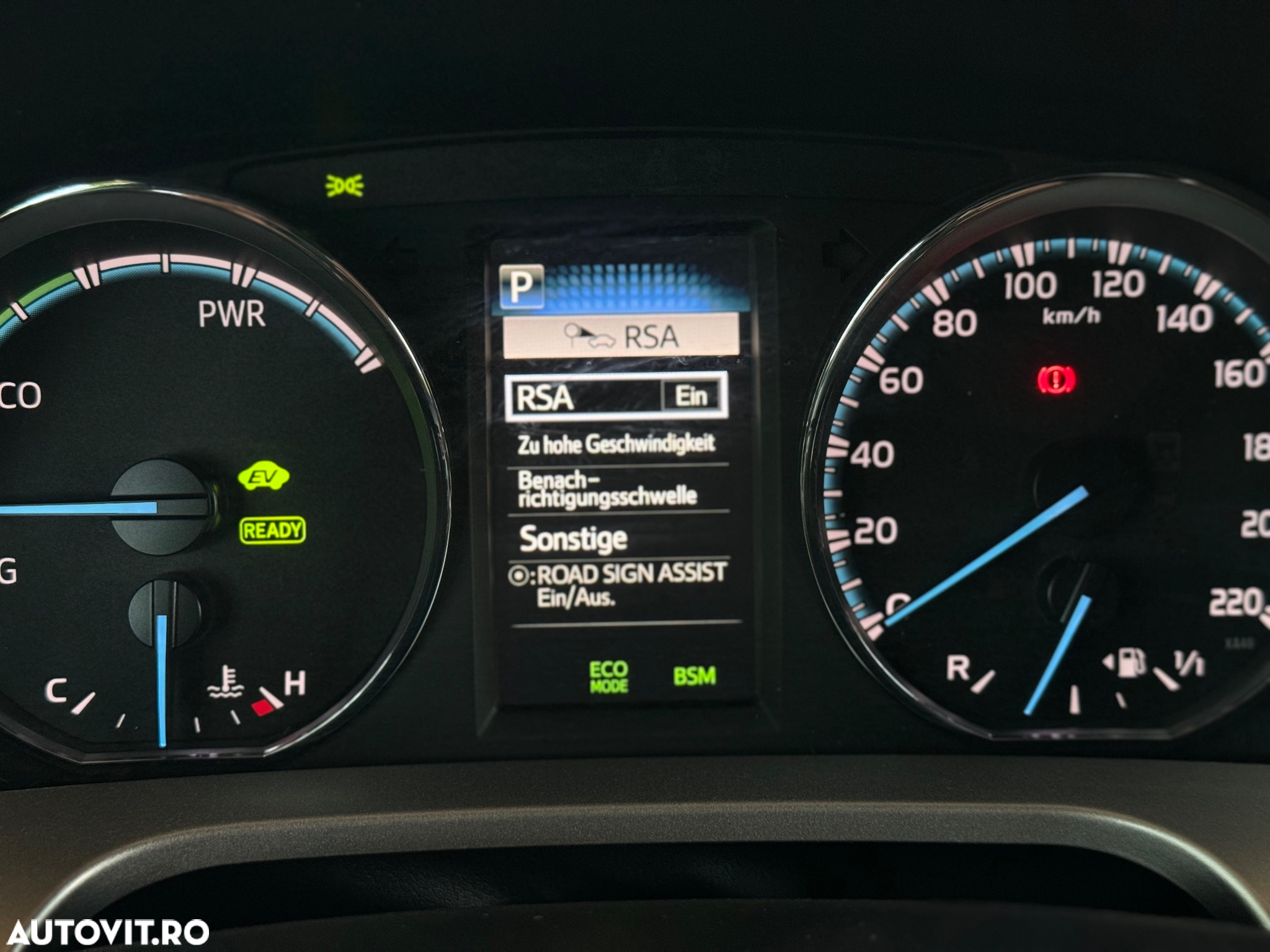 Toyota RAV4 2.5 VVT-i HSD 4x4 Luxury - 23