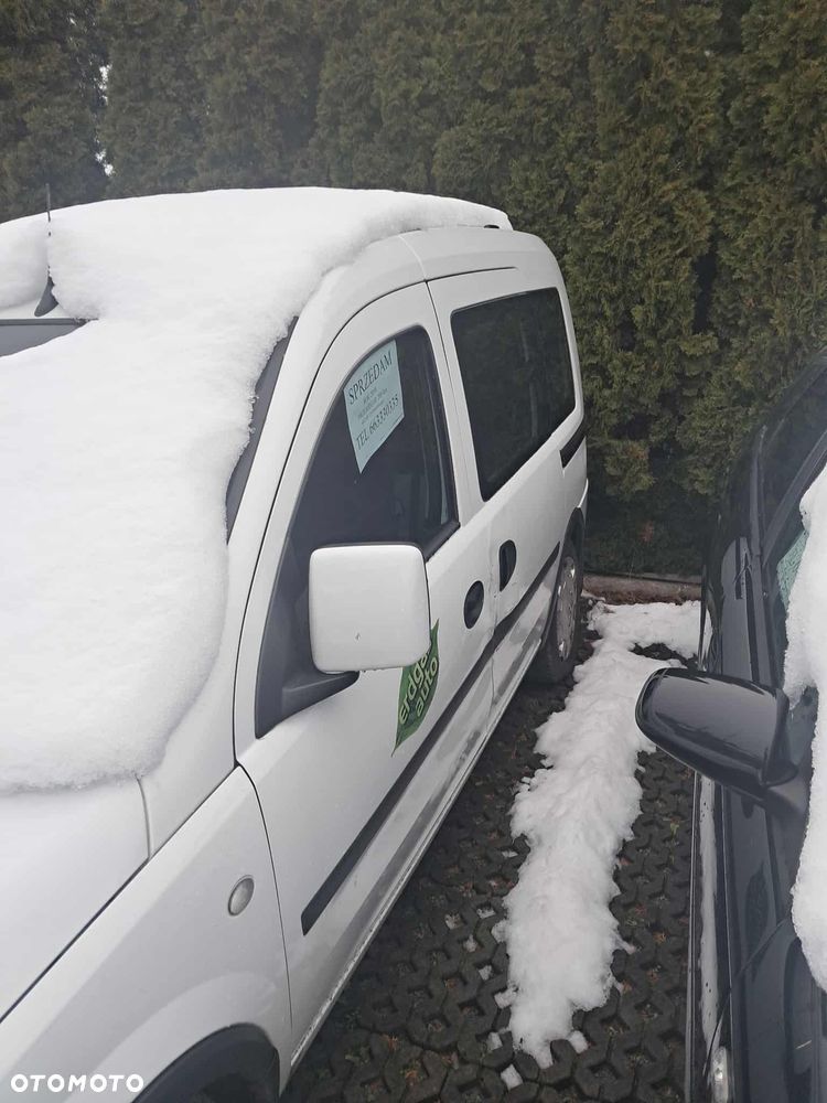 Opel COMBO - 3