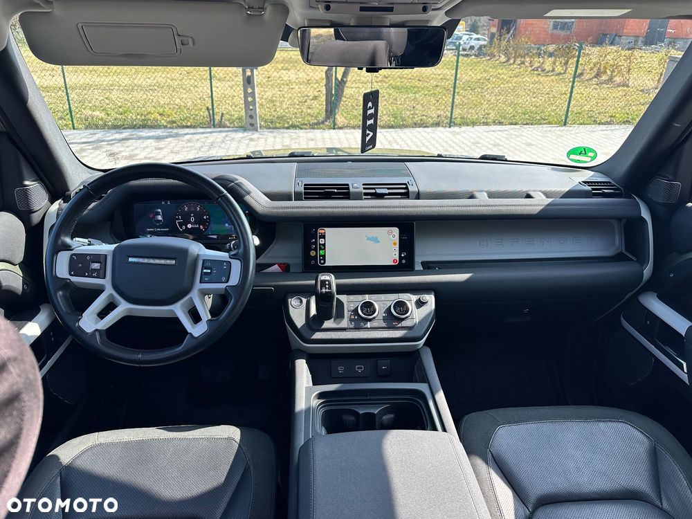 Land Rover Defender 110 D240 SE - 22