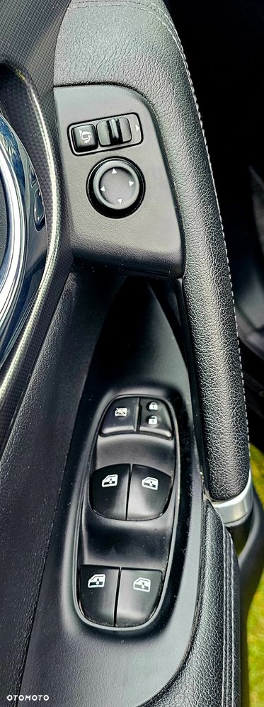 Nissan Qashqai 1.6 dCi DPF tekna - 32