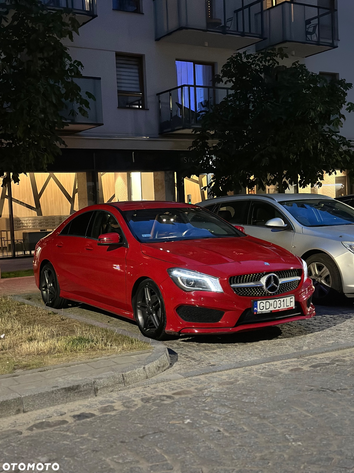 Mercedes-Benz CLA - 4