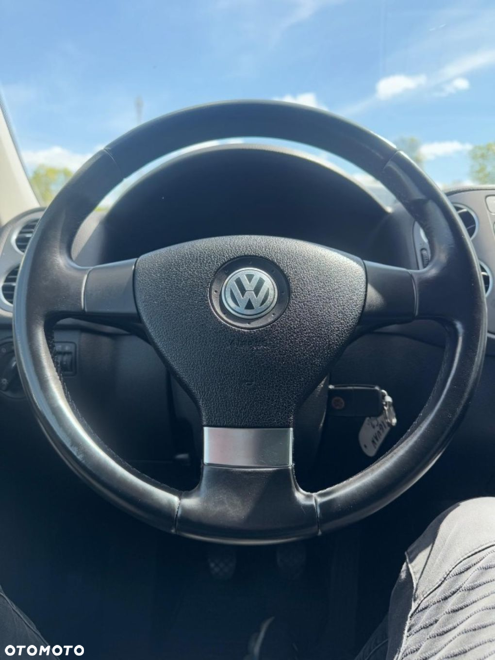 Volkswagen Tiguan - 27