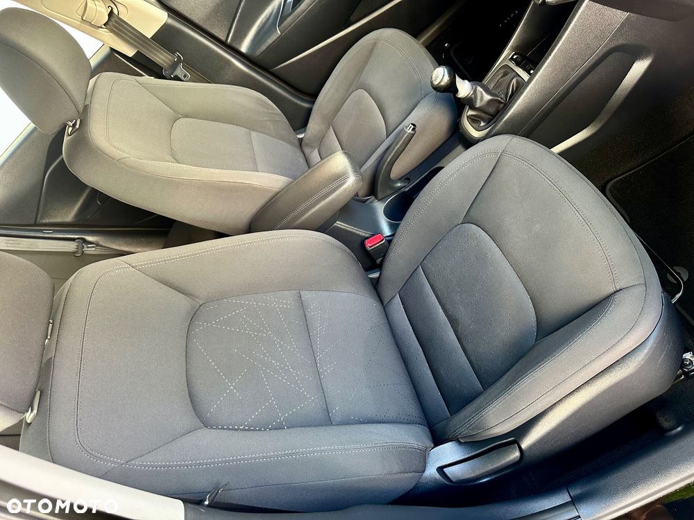 Kia Rio 1.2 Spirit - 9
