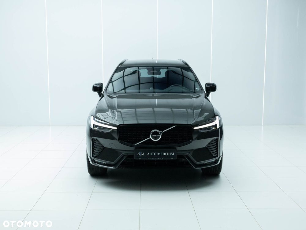Volvo XC 60 B4 D AWD Ultimate Dark - 11