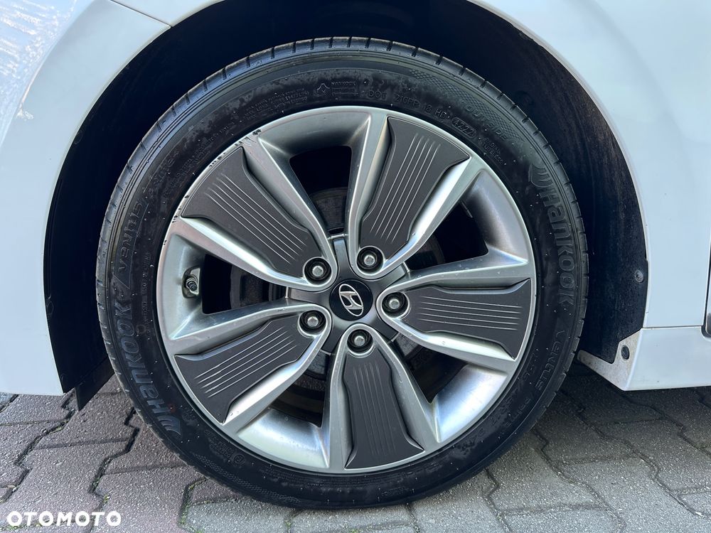 Hyundai IONIQ 1.6 GDI Style - 13