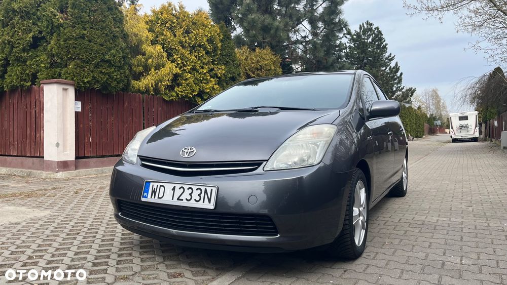 Toyota Prius 1.5 VVT-i Sol - 24