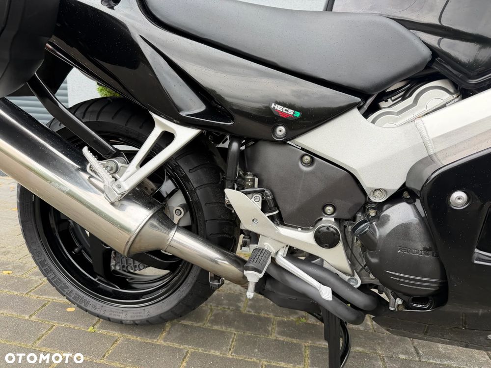 Honda VFR - 17