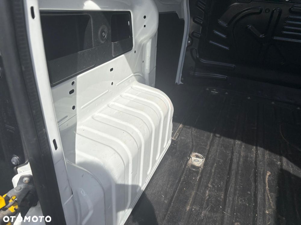 Fiat Fiorino Kombi Adventure - 7