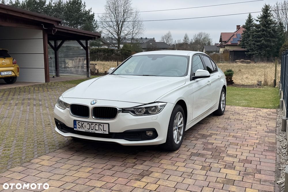 BMW Seria 3 318d Sport Line - 1