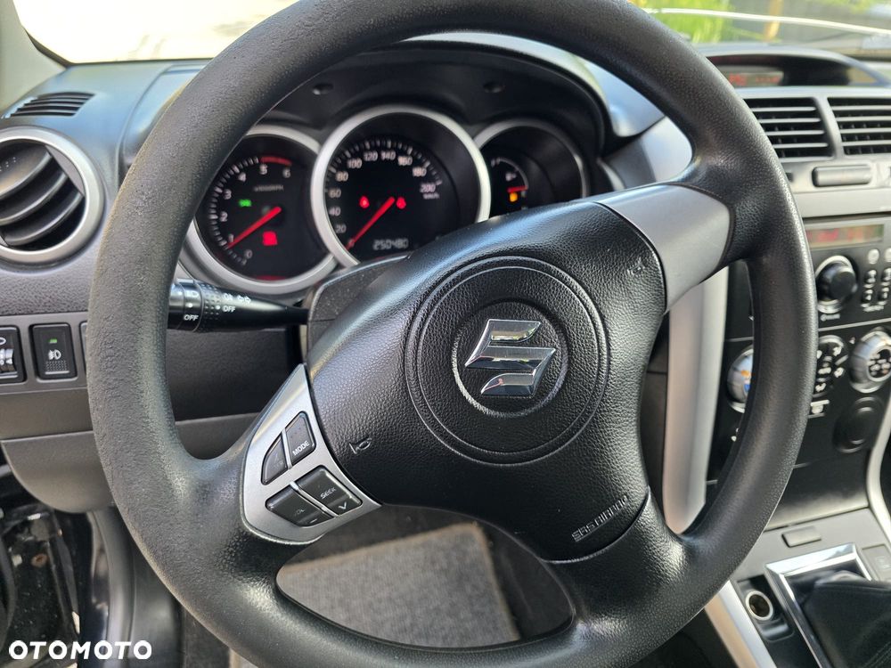 Suzuki Grand Vitara 1.9 DDiS - 13