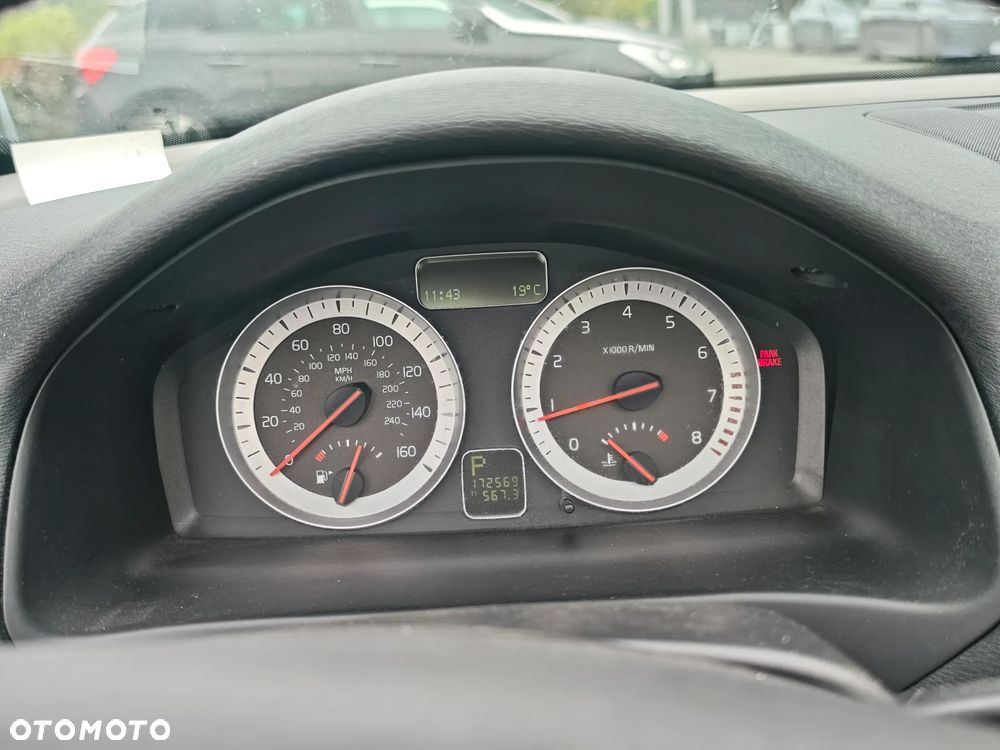 Volvo C70 T5 Momentum - 4