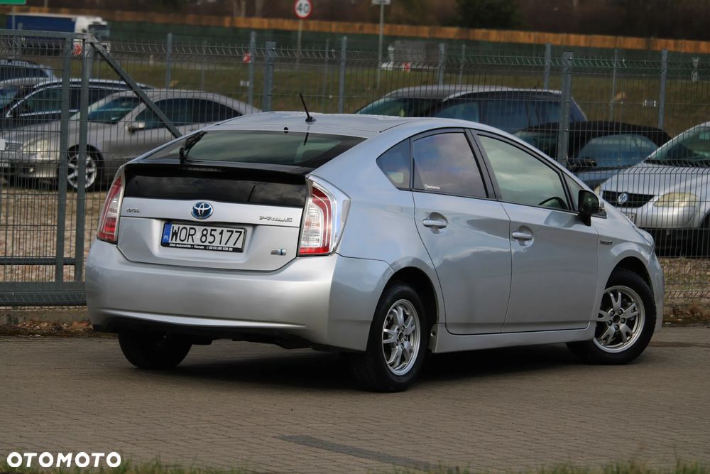 Toyota Prius - 10