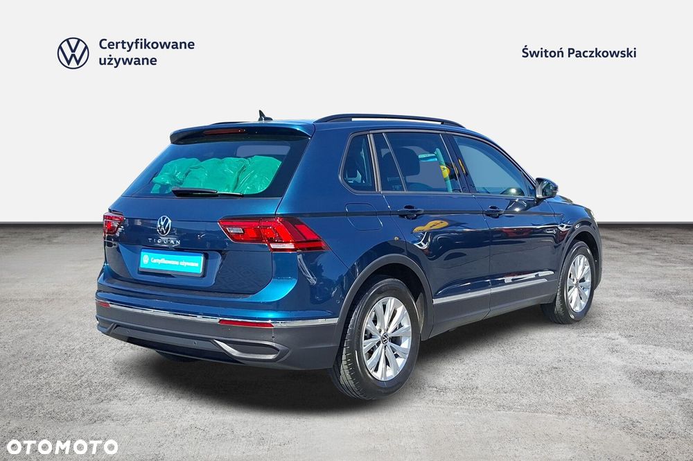 Volkswagen Tiguan - 5