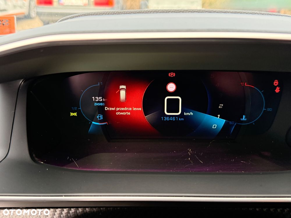 Peugeot 2008 1.2 PureTech Allure Pack S&S - 28