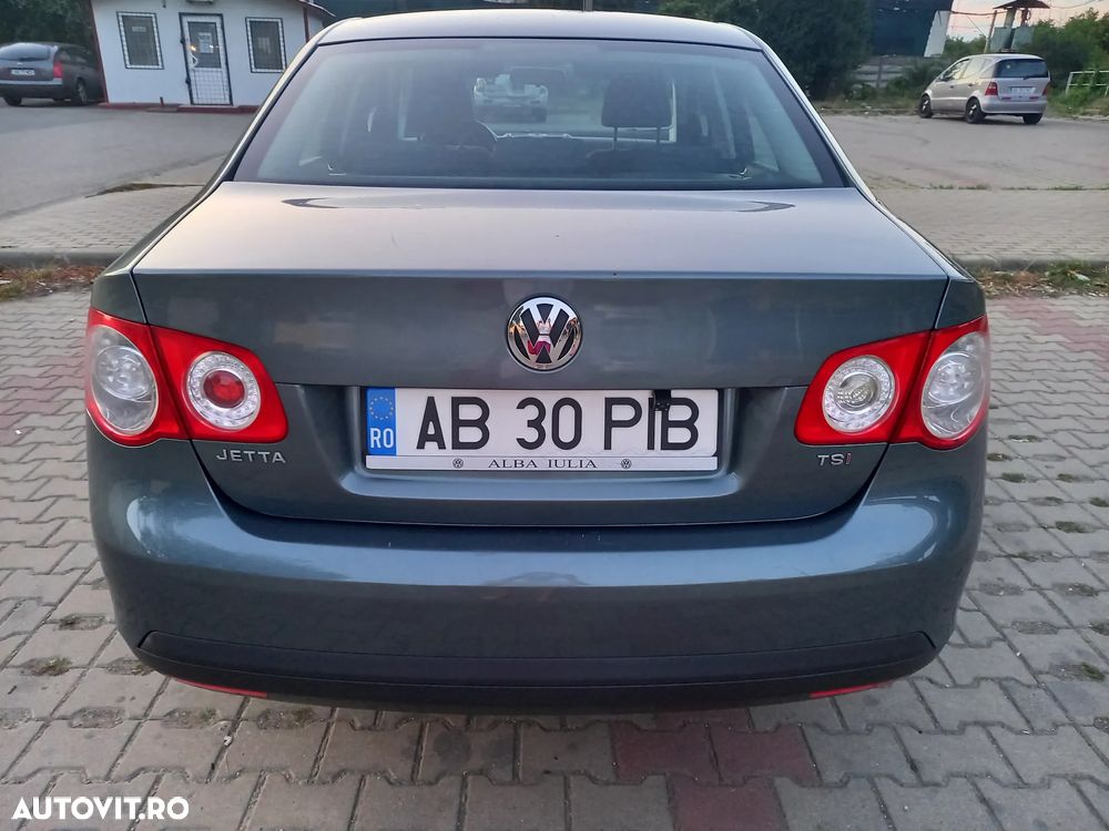 Volkswagen Jetta 1.4 TSI Comfortline - 5
