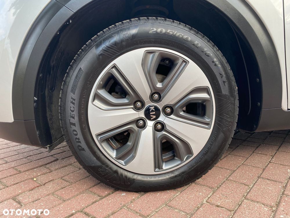 Kia Niro 1.6 GDI Hybrid M - 9