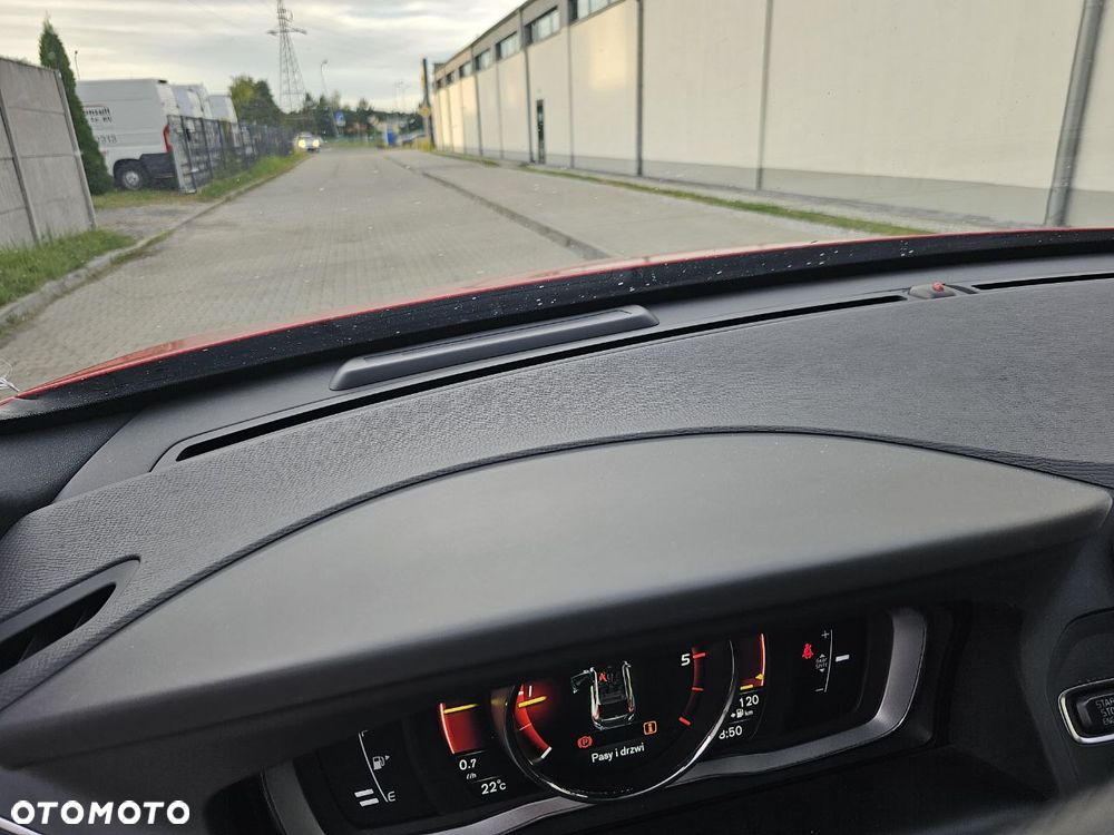 Volvo XC 60 D3 R-Design - 25