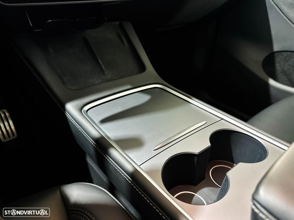 Tesla Model Y Performance Dual Motor AWD - 45